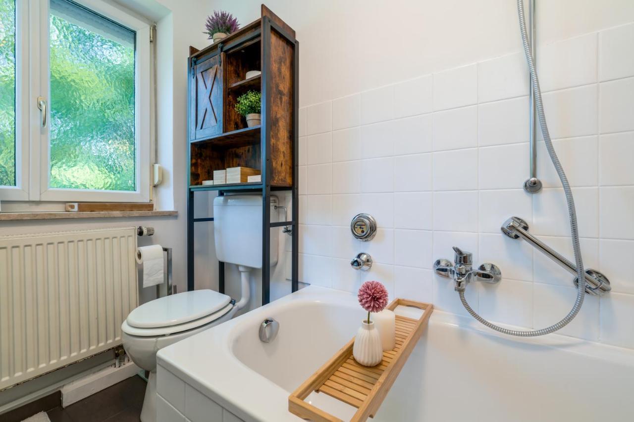 Eg Links-Wunderschoene 70M Grosse 2-Zimmer City Wohnung Naehe Salzburg Freilassing Dış mekan fotoğraf